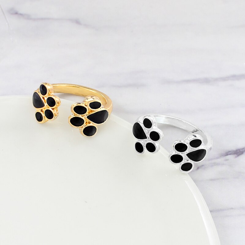 Cat claw ring